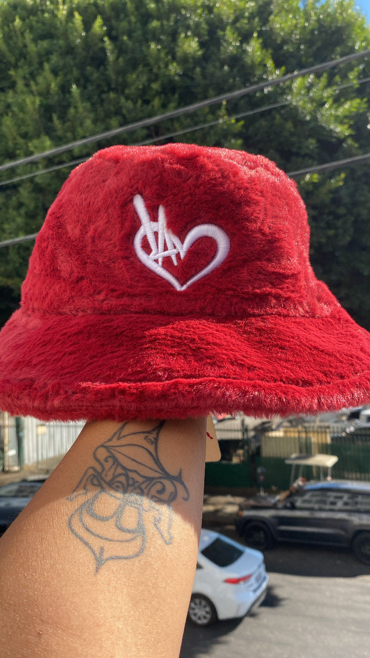 Pinkla furry bucket hat