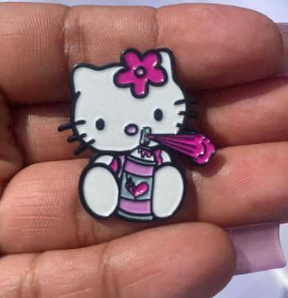 #PINKLA Hello kitty pin