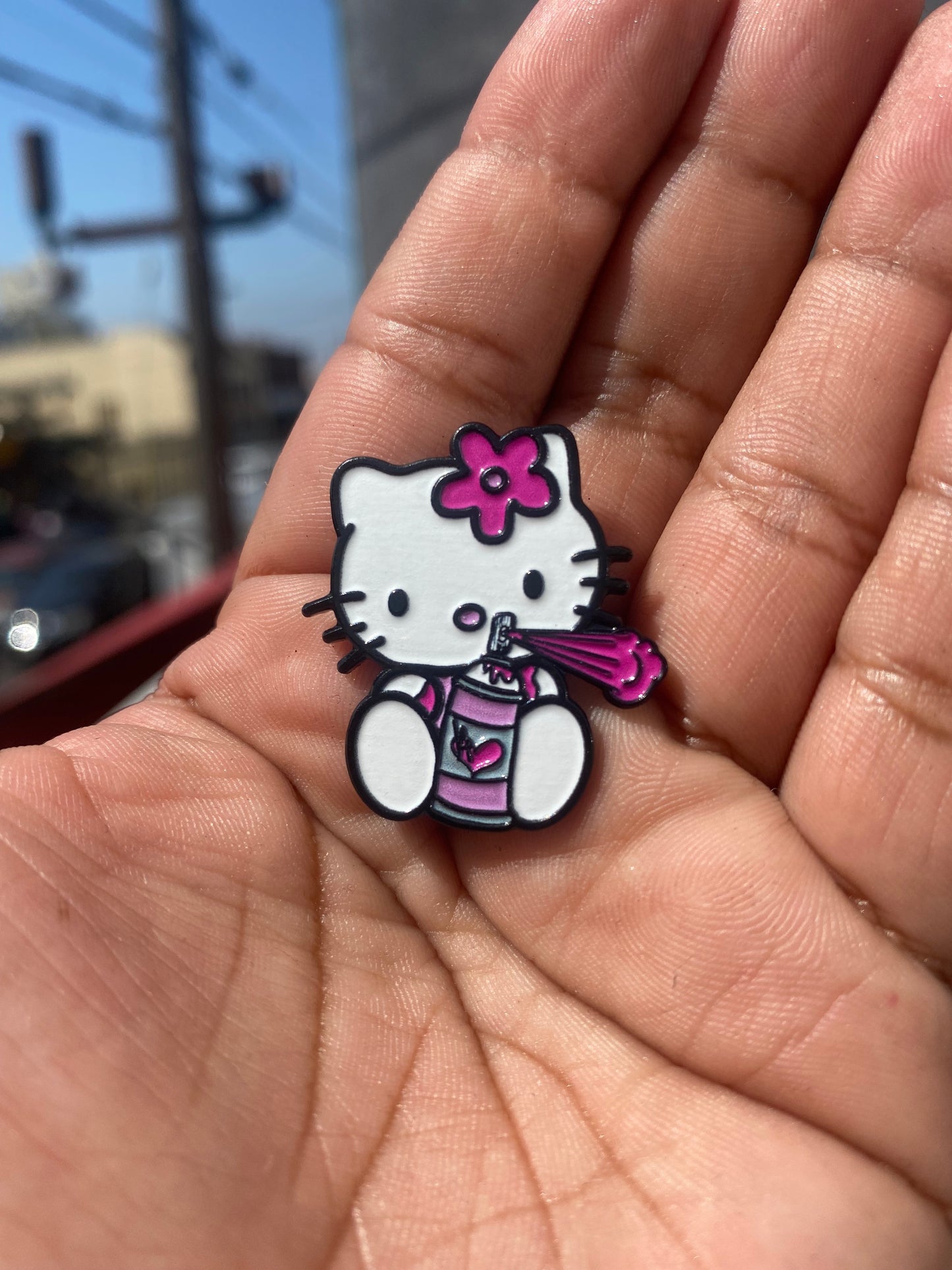 #PINKLA Hello kitty pin